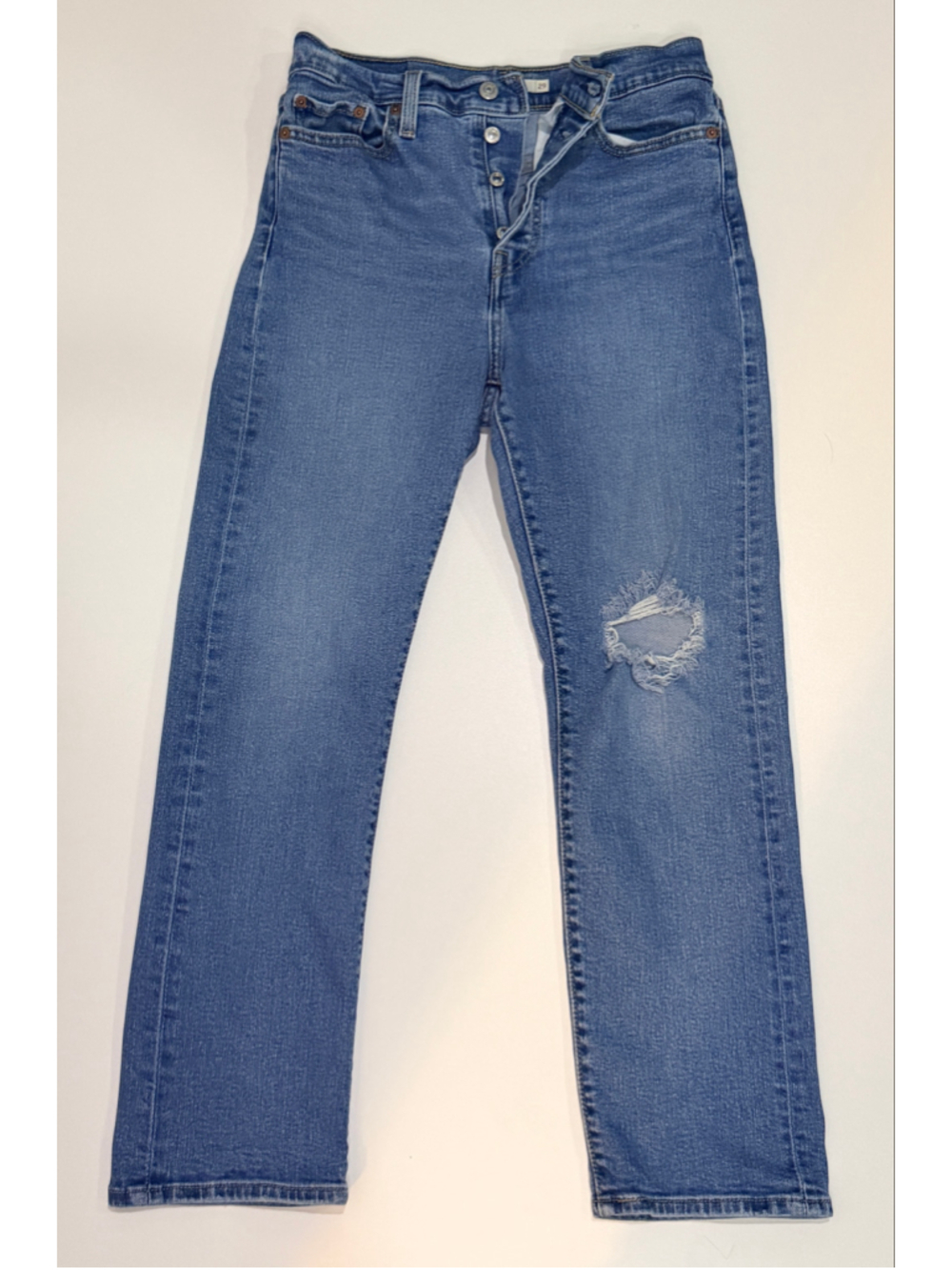 Levi's Wedgie Straight Jeans Women's 29 High Rise Distressed 26” Inseam - b16